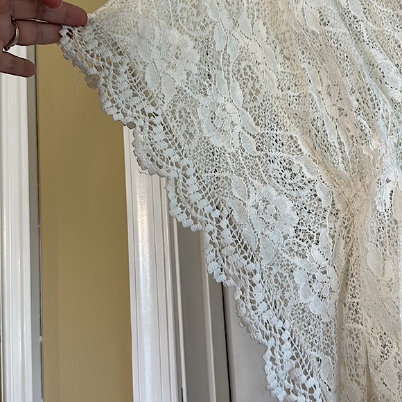 🕊️🌱Rain ~ Gorgeous cream/white butterfly sleeves cover-up or tunic size med. - Picture 5 of 9